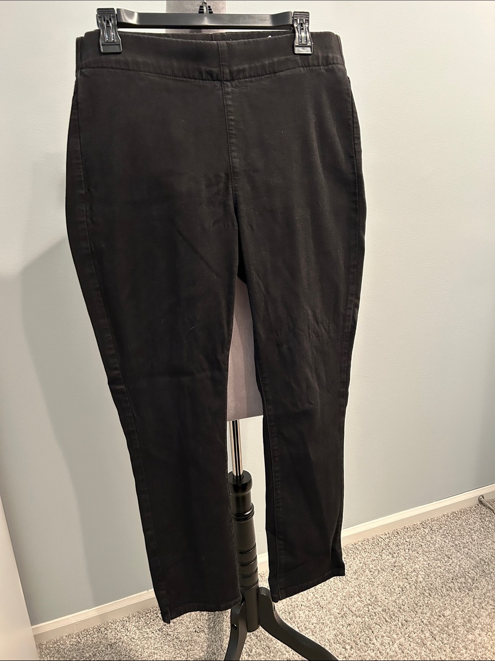 NYDJ Alina Black Pull-on Ankle Jeans 10